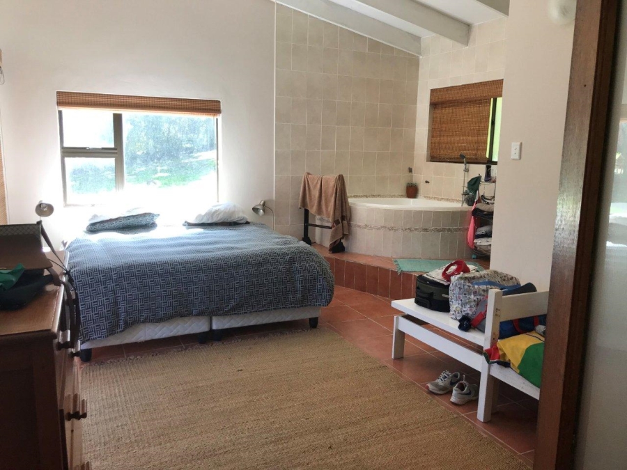 4 Bedroom Property for Sale in Noorsekloof Eastern Cape